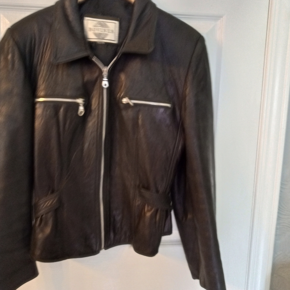 Black leather jacket Bovines make, soft leather in a women's medium size - Picture 1 of 4